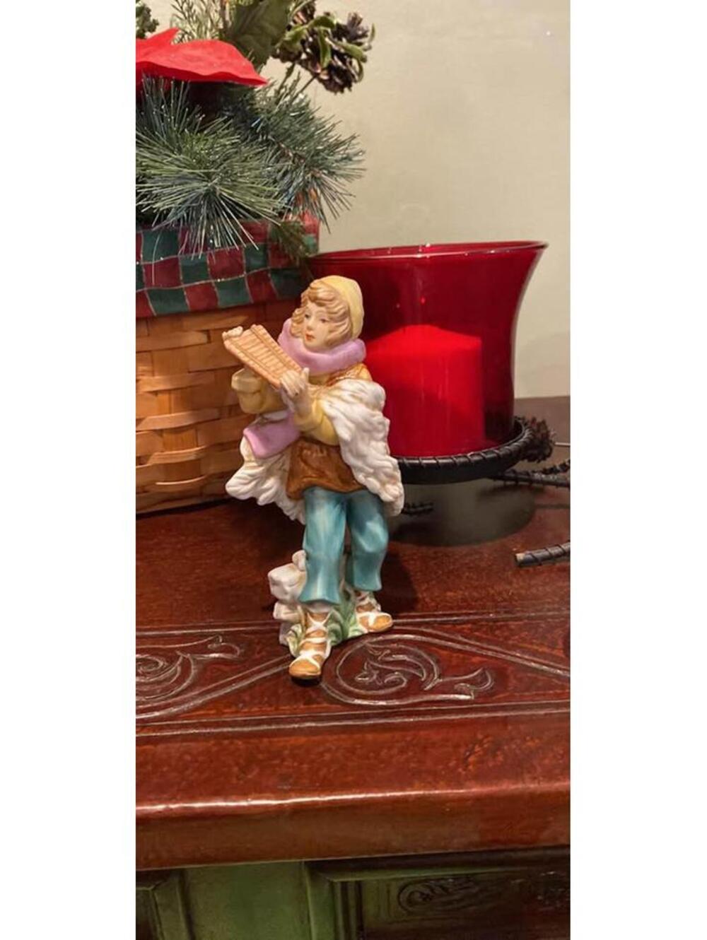Thomas Kincade Nativity Porcelain Figurine “Song Of Joy Musician”